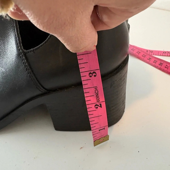 Steve Madden Black leather ankle boots with pointed toe Size-7 - Picture 6 of 6